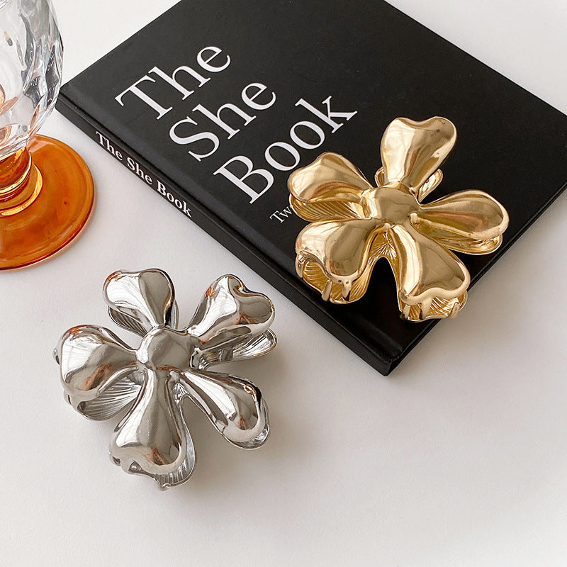 Flower Hair Clip Retro Feeling Back Head