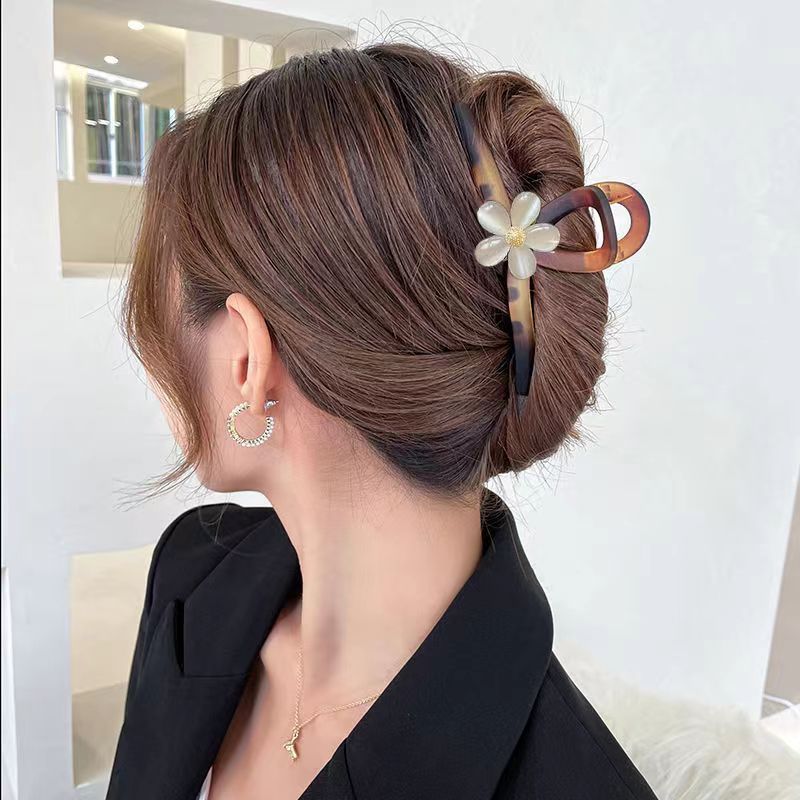 Large High-grade Opal Flower Frosted Hair Jaw Clip