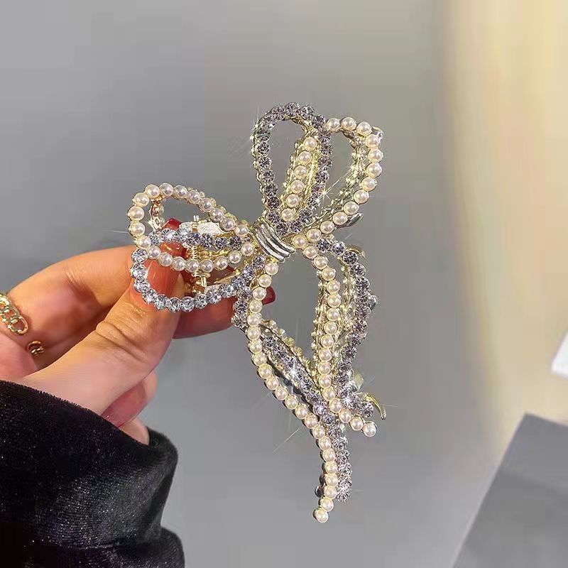 Temperament And Fully-jewelled Bear Large Grip Ponytail Hair Claw Girl Headdress Hairpin Shark Clip Korean Online Red Hair Ornament