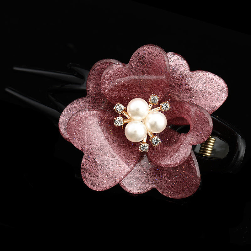 Women's Large Coiled Hair Three Teeth Clip