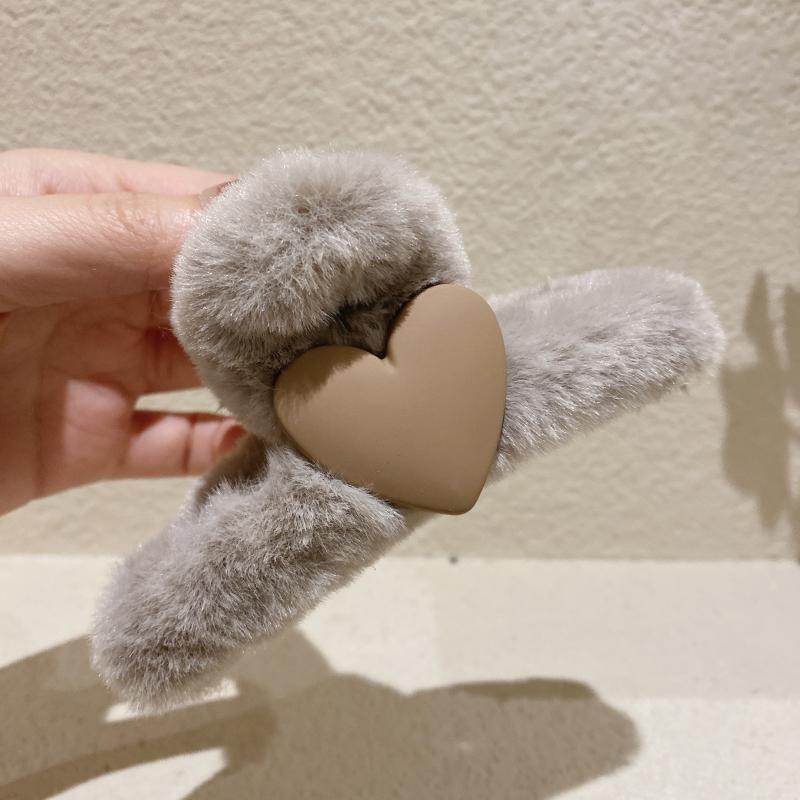 Autumn And Winter Women's Love Plush Hair Clip