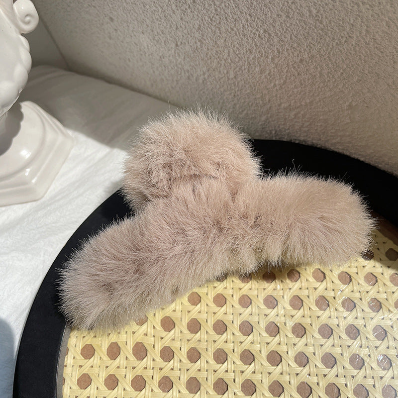 Women's Fashion Simple Plush Hair Clip