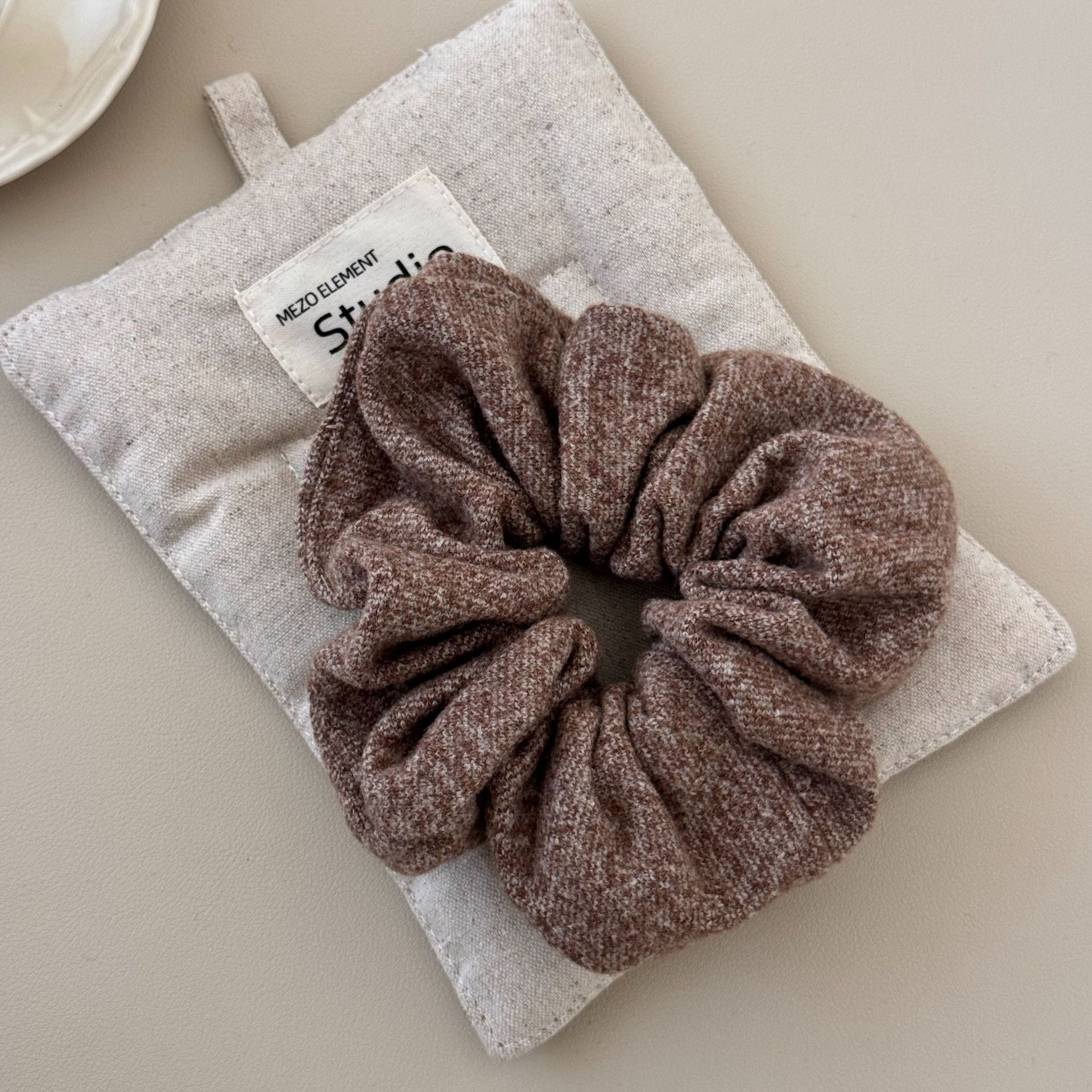 High Sense Oat Gray Texture Woolen Large Intestine Hair Ring
