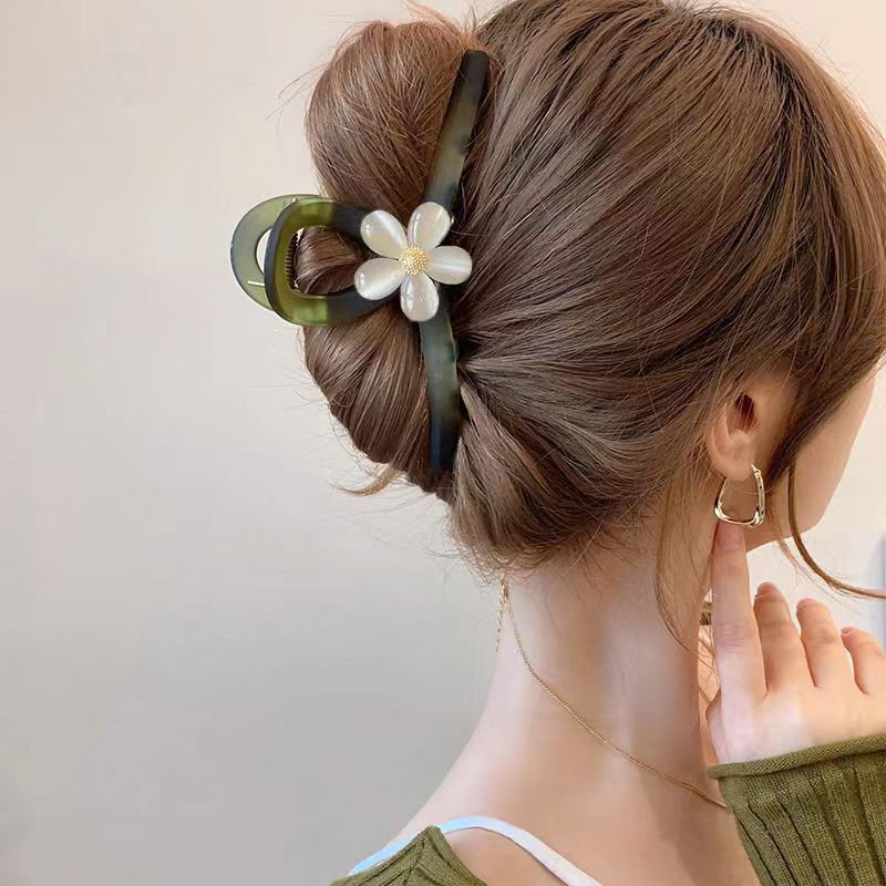 Large High-grade Opal Flower Frosted Hair Jaw Clip