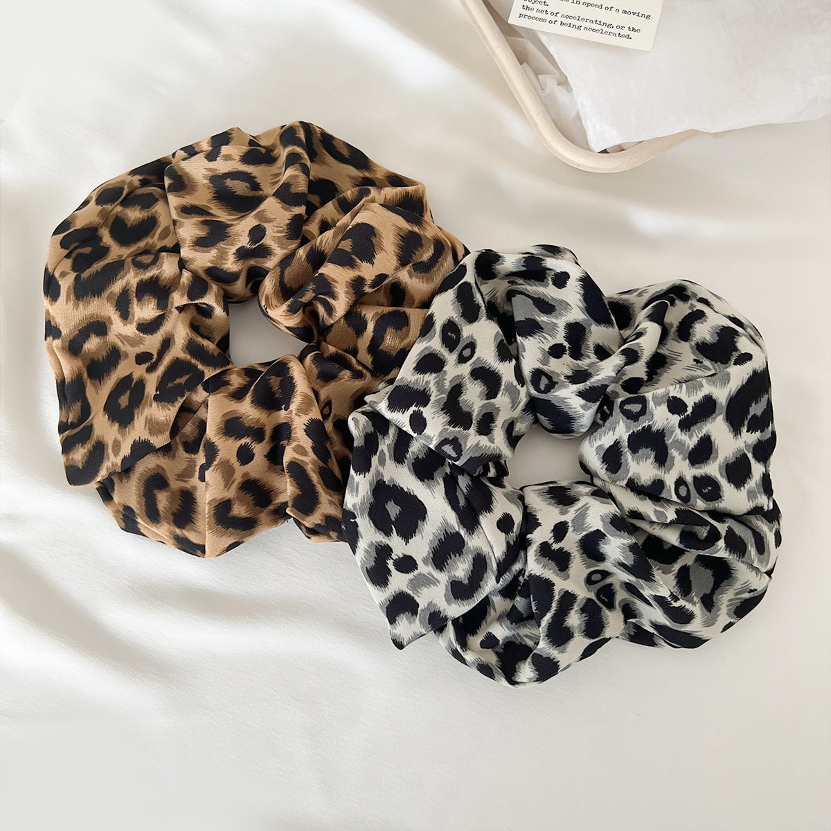 All-matching Graceful Leopard Print Large Intestine Hair Ring