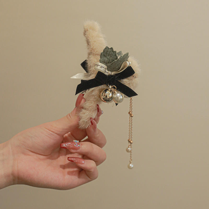 Best Plush Girl Bell Clip Christmas Hair Ornament