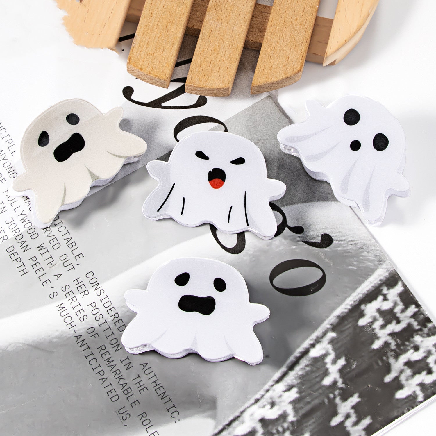 Ge Lei Si Halloween Grab Hair Clip Back Head Headdress Hairpin New