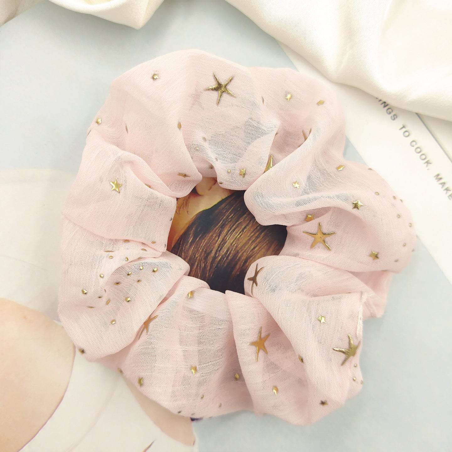 Large Intestine Mesh Five-pointed Star Embellished Hair Ring