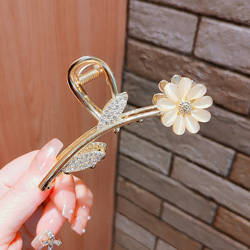 Temperament And Fully-jewelled Bear Large Grip Ponytail Hair Claw Girl Headdress Hairpin Shark Clip Korean Online Red Hair Ornament