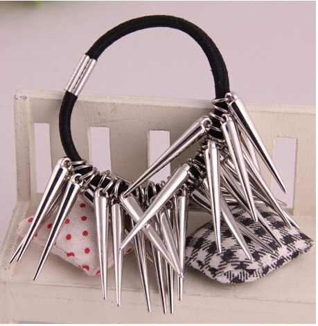 Piercing rivet hair ring