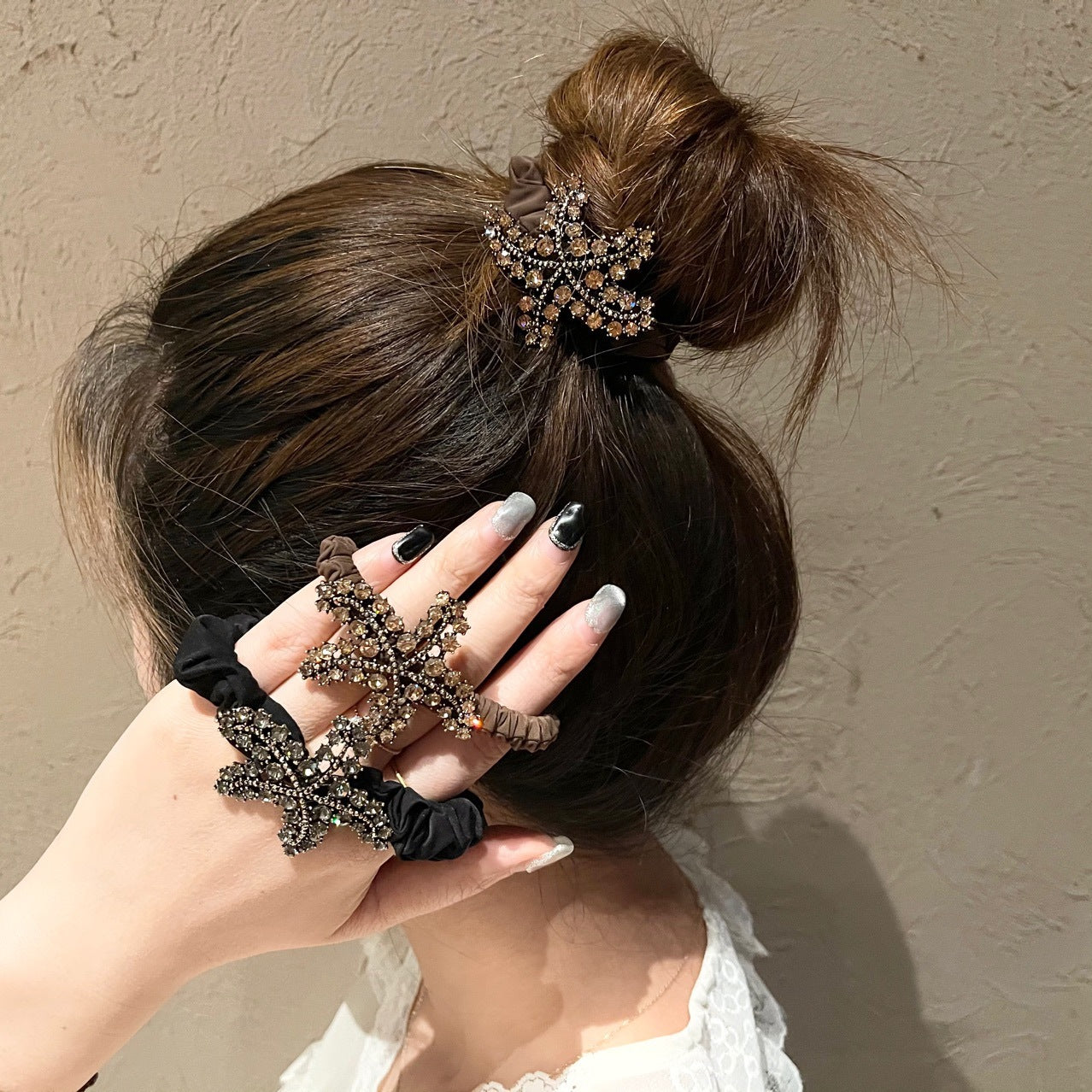 Ice Silk Large Intestine Ring Head Rope Czech Diamond Starfish Rhinestone Hair Ring
