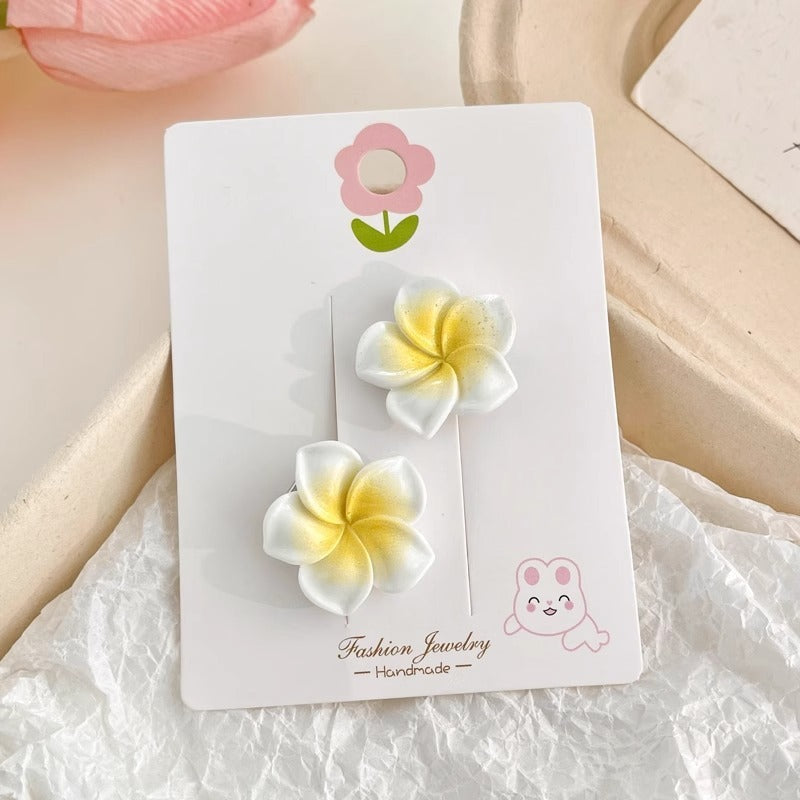 Plumeria Rubra Barrettes Female Side Cute