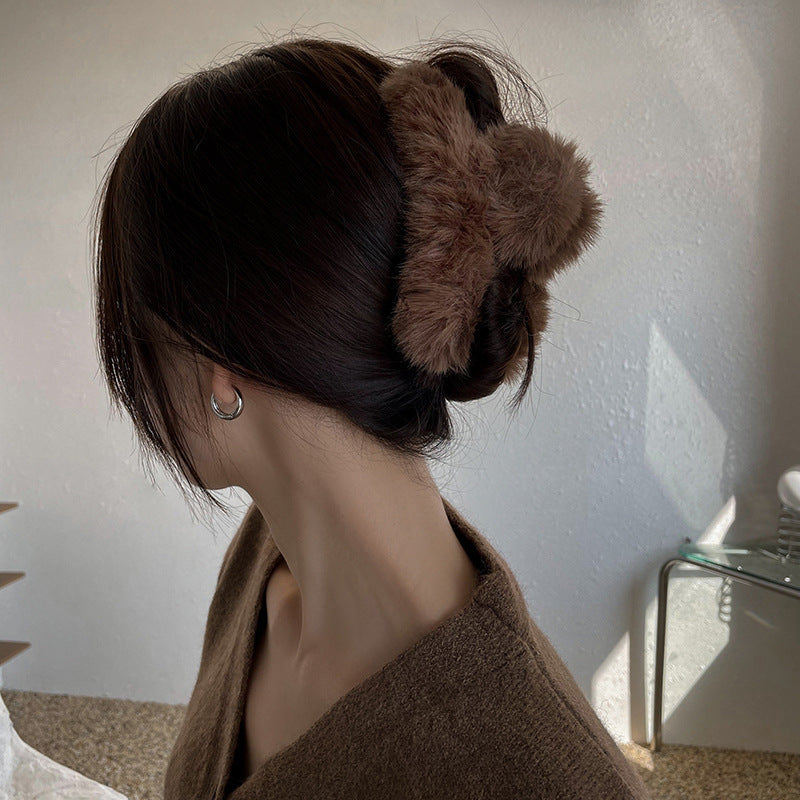 Women's Fashion Simple Plush Hair Clip