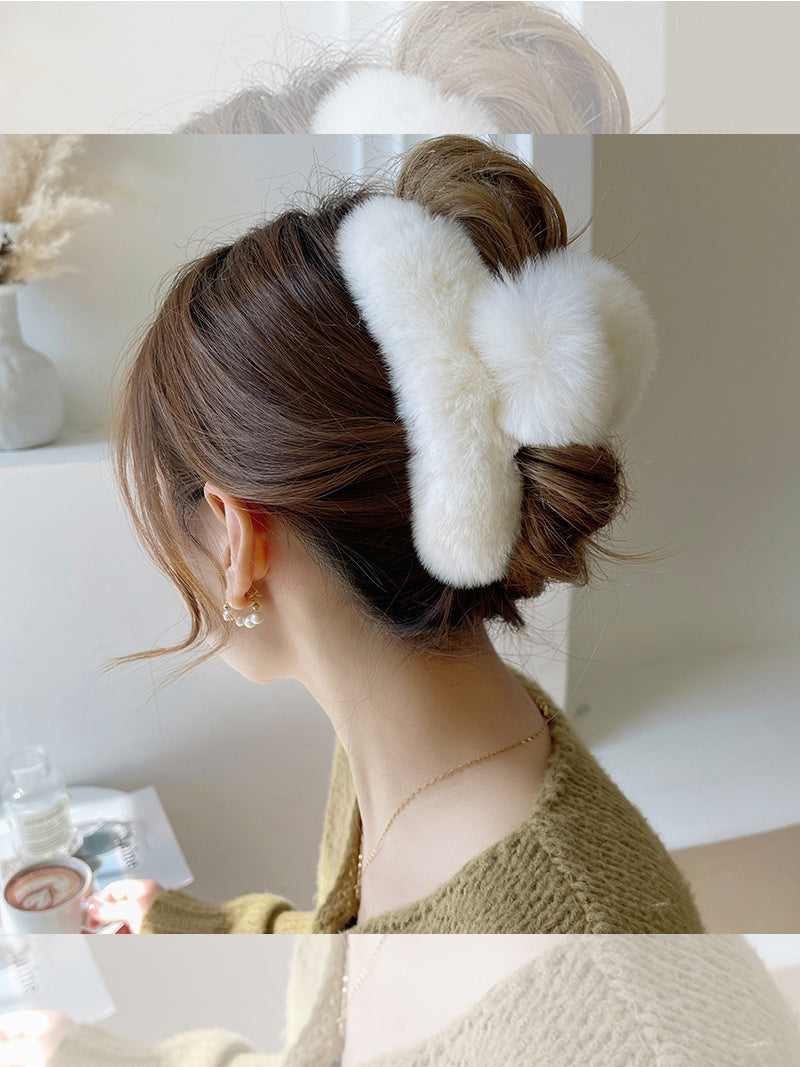 Oversized Rabbit Plush Grab Clip Senior Sense Light Luxury Hair Clip Female