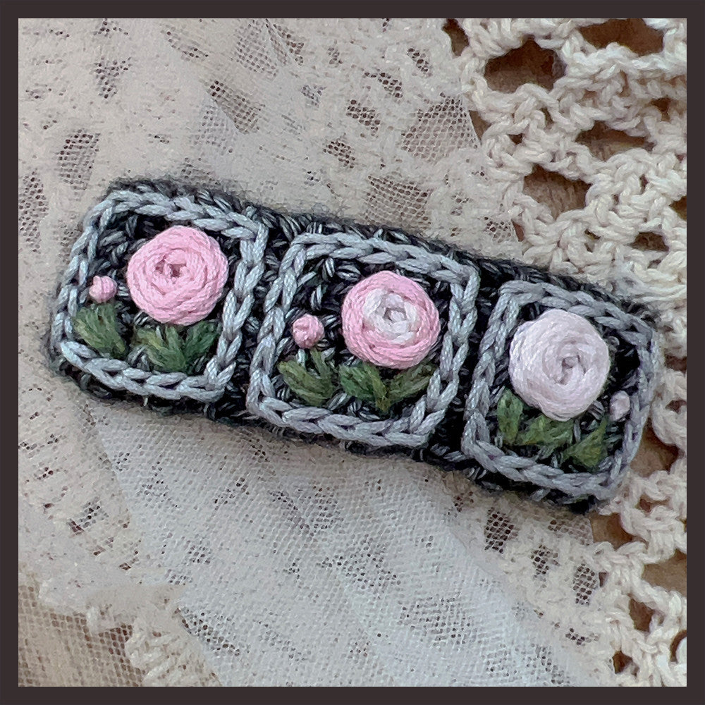 Retro Heavy Industry Pearl Three-dimensional Embroidery Wool Hair Clip