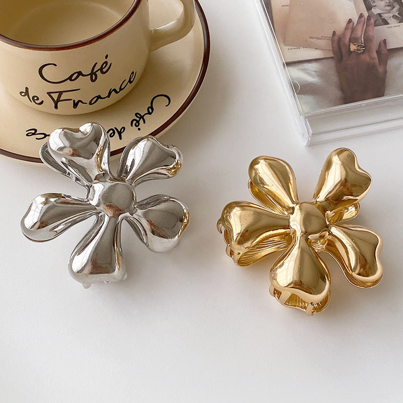 Flower Hair Clip Retro Feeling Back Head