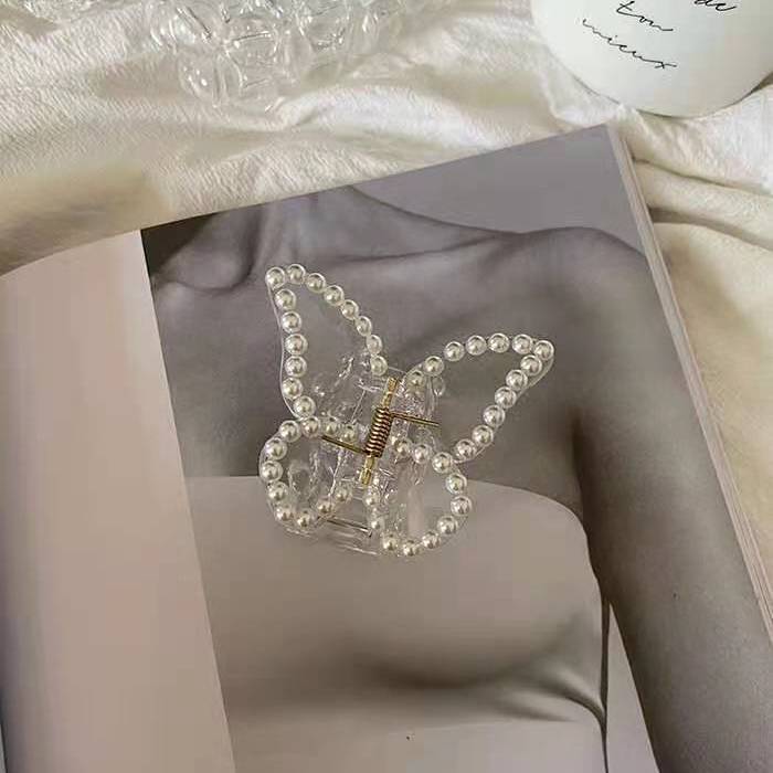 Medium Butterfly Shape Pearl Fancy Pearl Jelly Palette Hair Clip