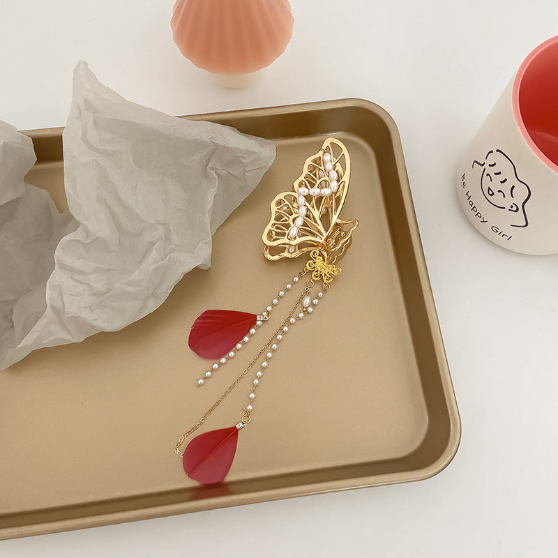 Women's Fashion Three-dimensional Butterfly Pendant Hair Clip