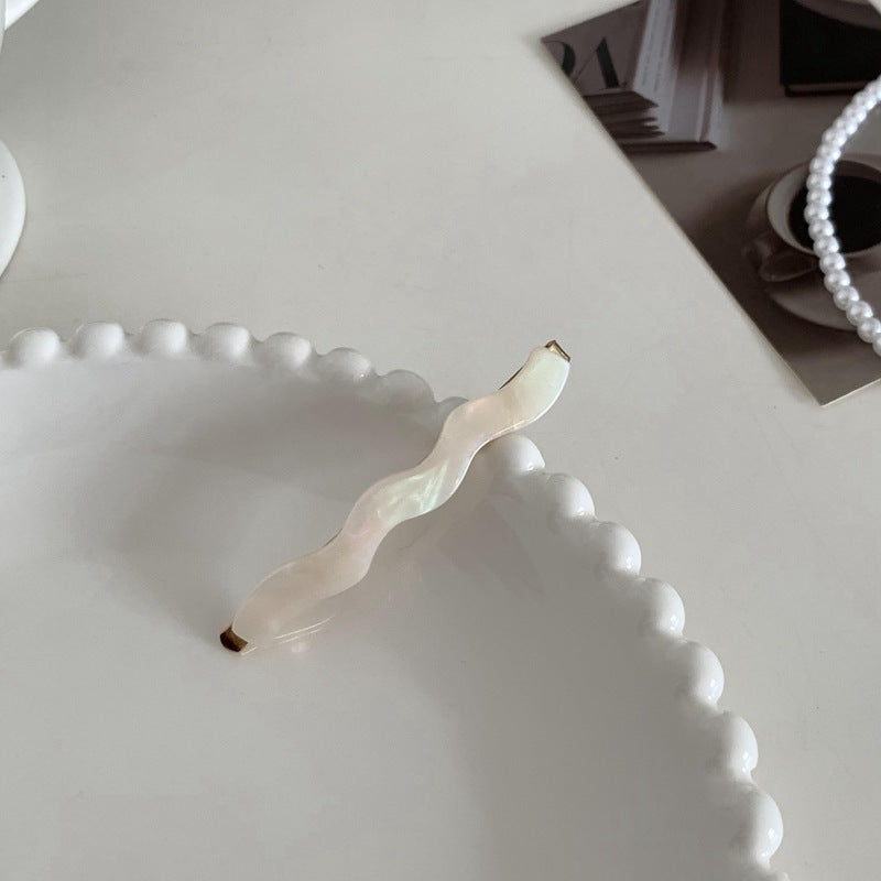 French Simple Vintage Resin Wave Hair Clip Acrylic