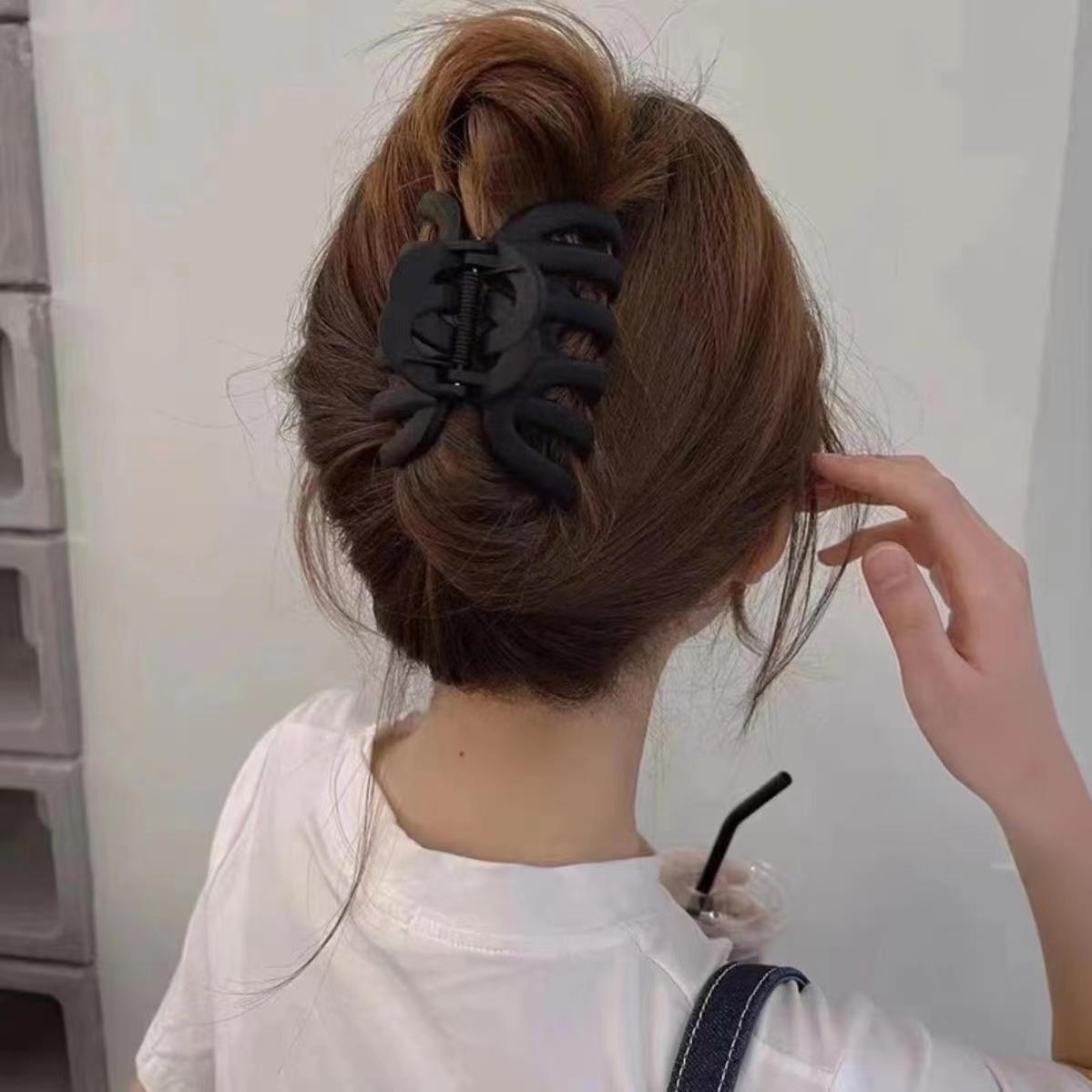Women's Fashion Frosted And Matte Barrettes