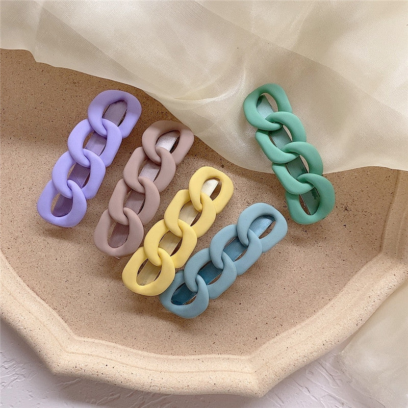 Women's Fashion Simple Color Chain Twist Barrettes