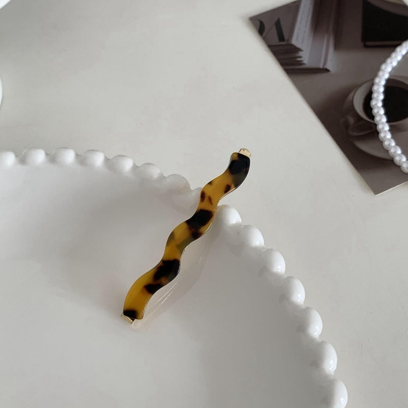 French Simple Vintage Resin Wave Hair Clip Acrylic