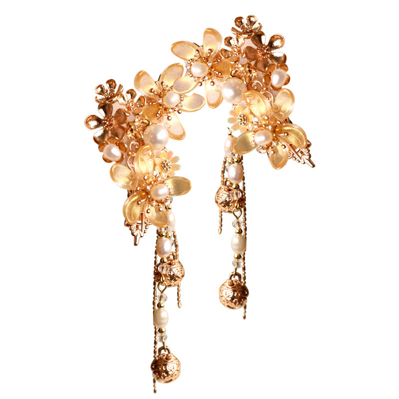 Retro Fashion Accessory With Bell And Tassel Hair Clip