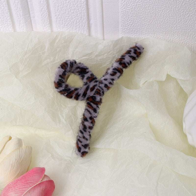 Winding Gripping Geometric Fashion Women's Coiled Shark Hair Clip