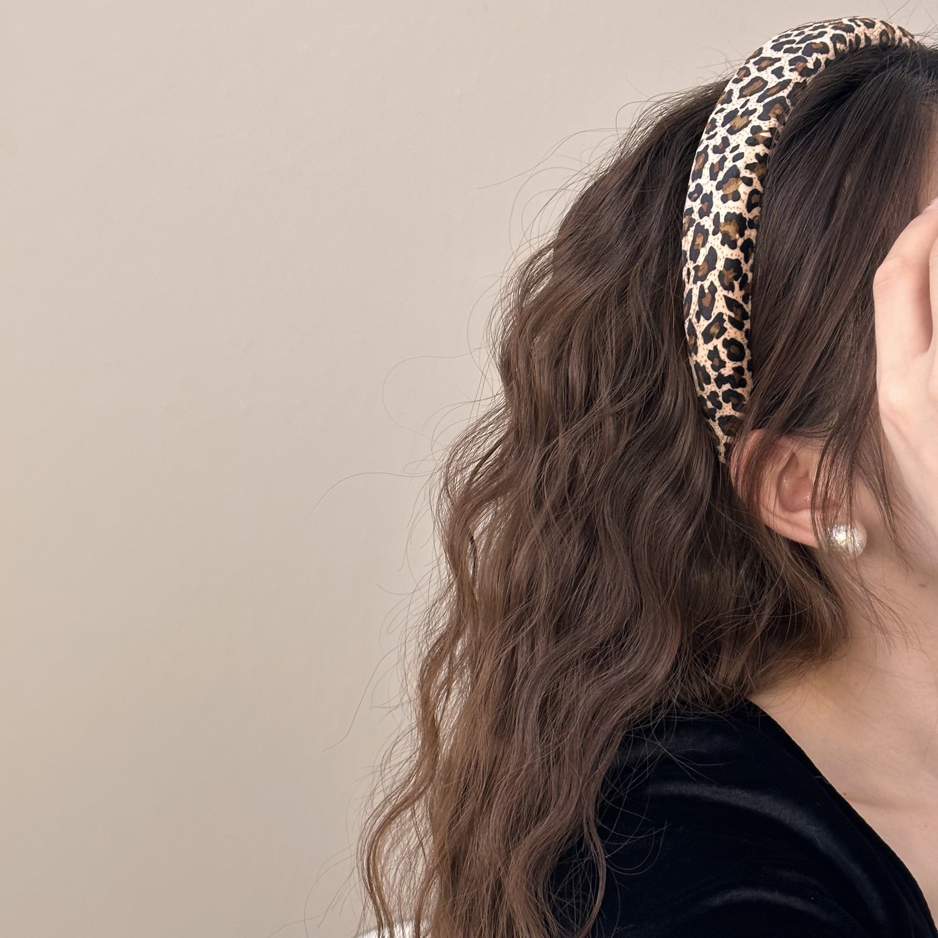 Fashionable All-matching Vintage Leopard Print Velvet Sponge Headband