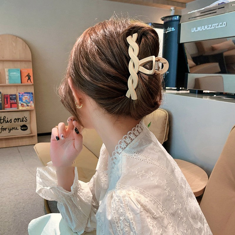Best Plush Grab Clip Back Head Hair Clip Female Senior Sense Shark