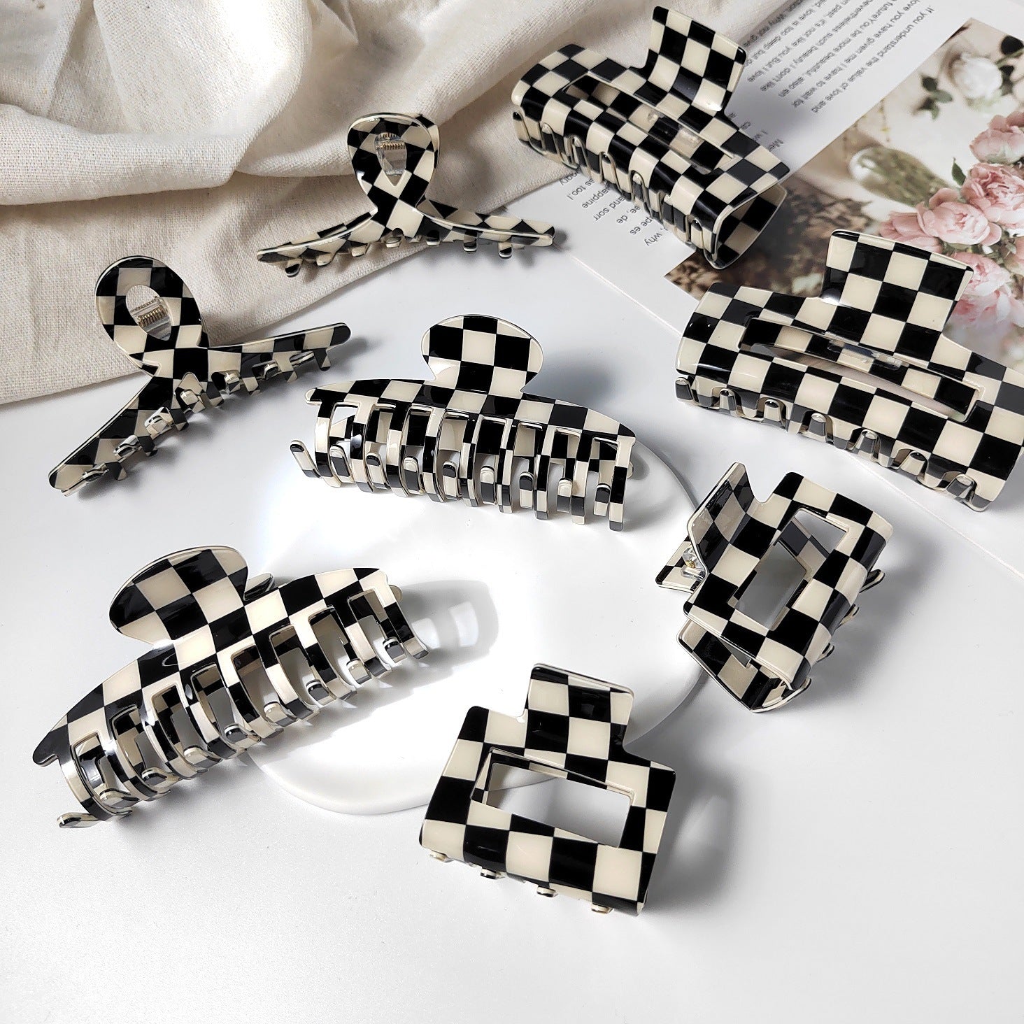 Temperament Black And White Checkerboard Grab Clip Retro Hair Accessories