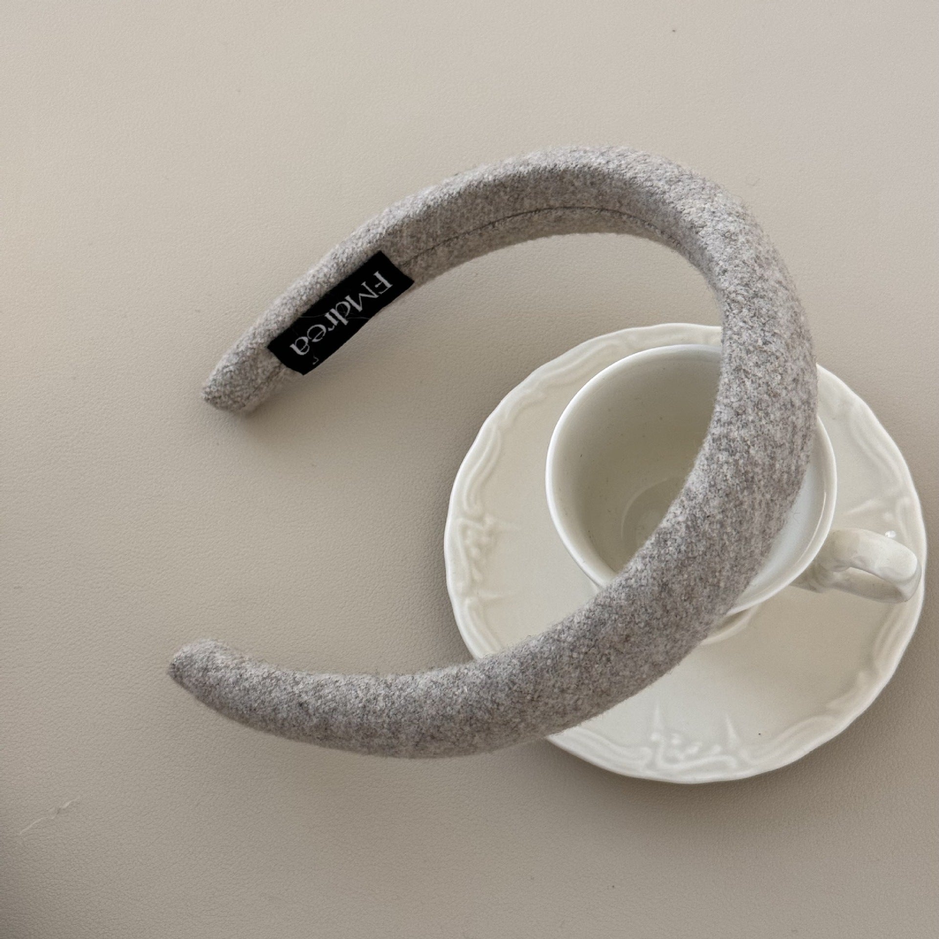 High Sense Oat Gray Texture Woolen Large Intestine Hair Ring