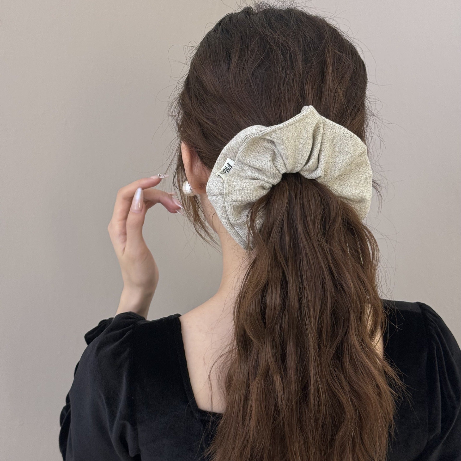 High Sense Oat Gray Texture Woolen Large Intestine Hair Ring