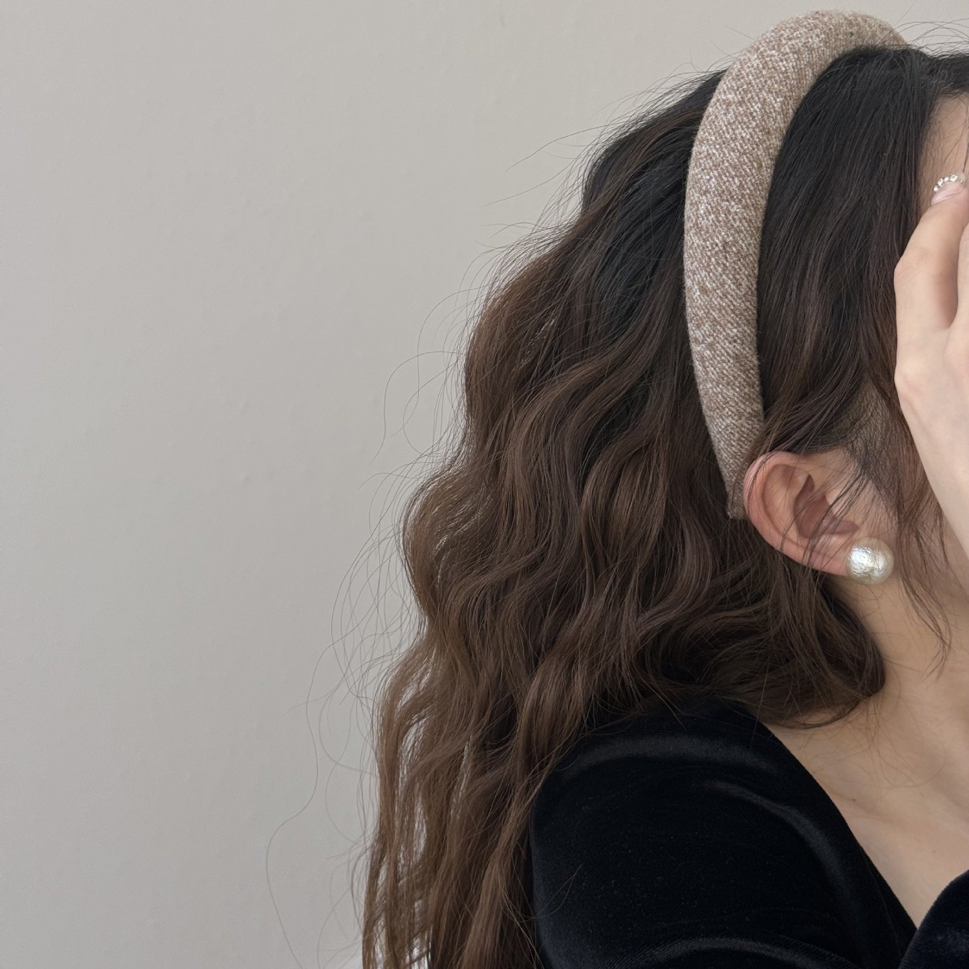 High Sense Oat Gray Texture Woolen Large Intestine Hair Ring