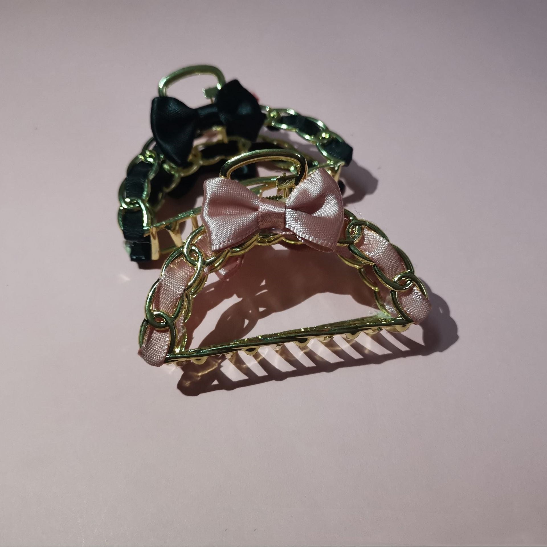Winding Gripping Geometric Fashion Women's Coiled Shark Hair Clip