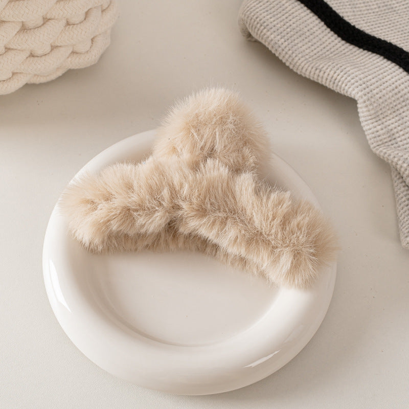 Fashion Simple Temperament Plush Hair Clip