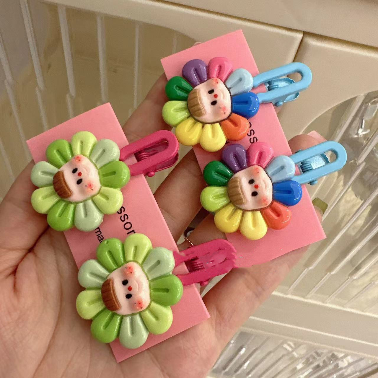 Little Girl Side Bangs Cropped Hair Clip Headdress
