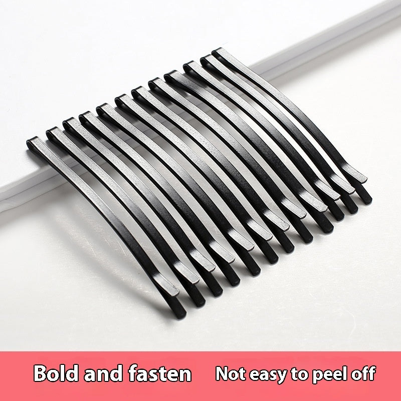 Female Minimalist Black Straight Hair Clip