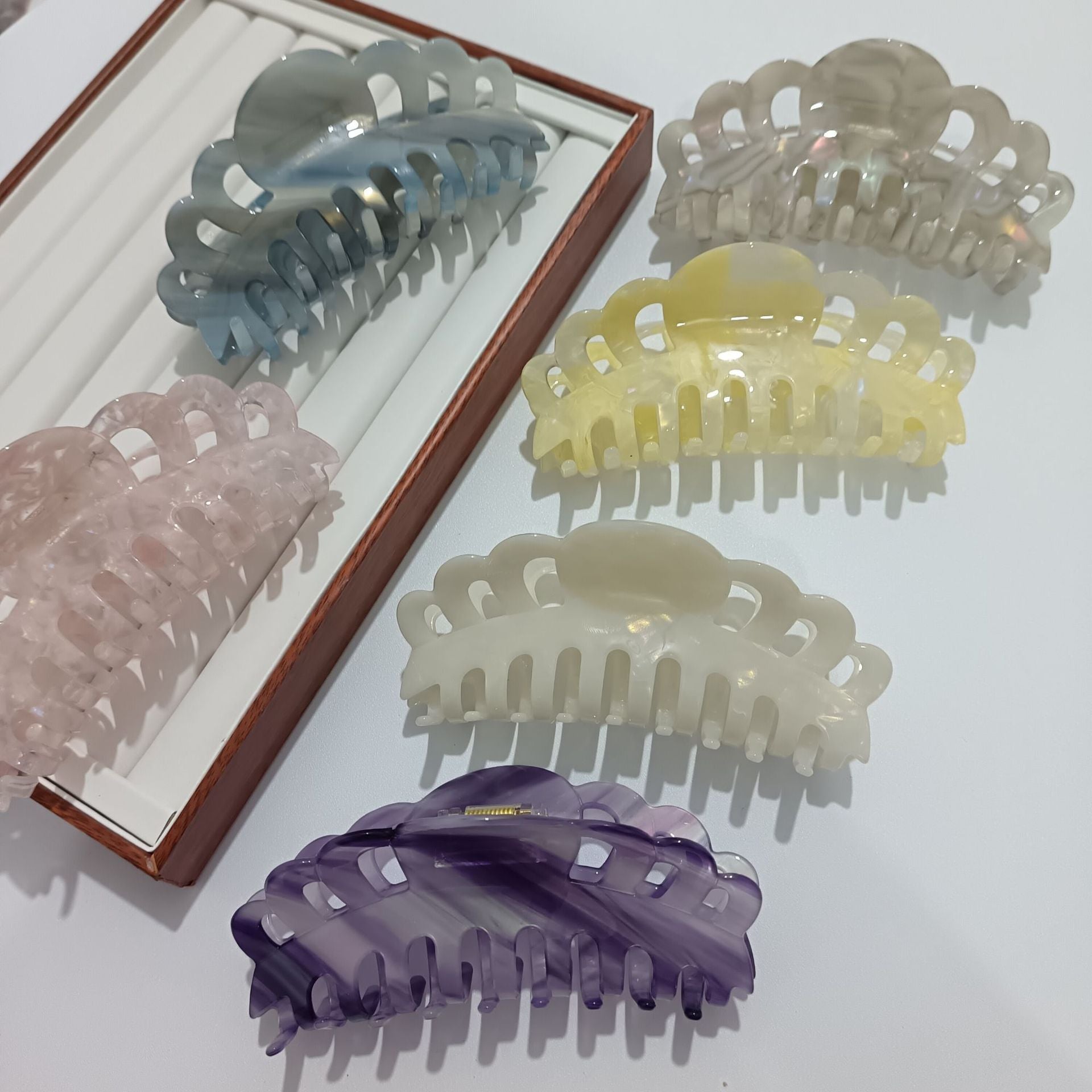 Fashion Oversized Crown Acetate 14cm Barrettes