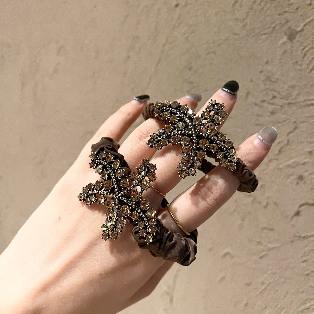 Ice Silk Large Intestine Ring Head Rope Czech Diamond Starfish Rhinestone Hair Ring