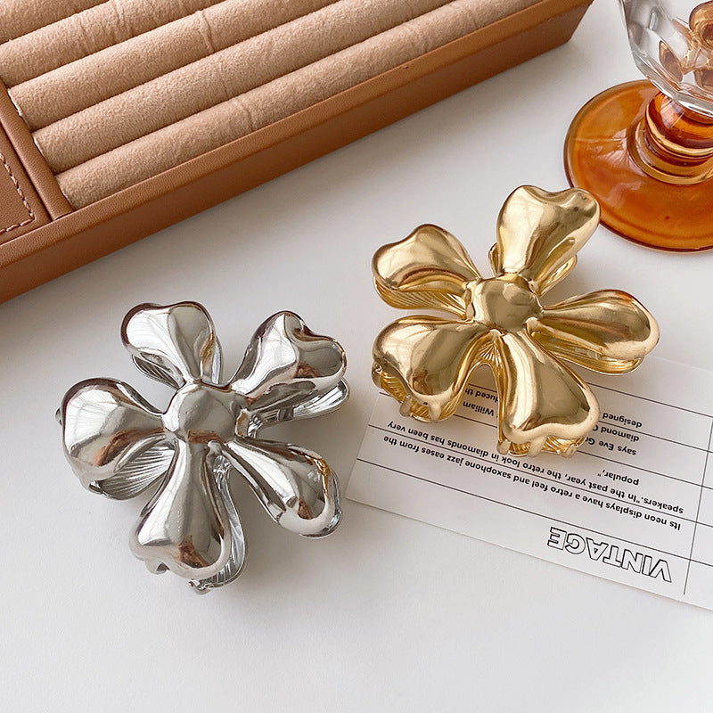 Flower Hair Clip Retro Feeling Back Head