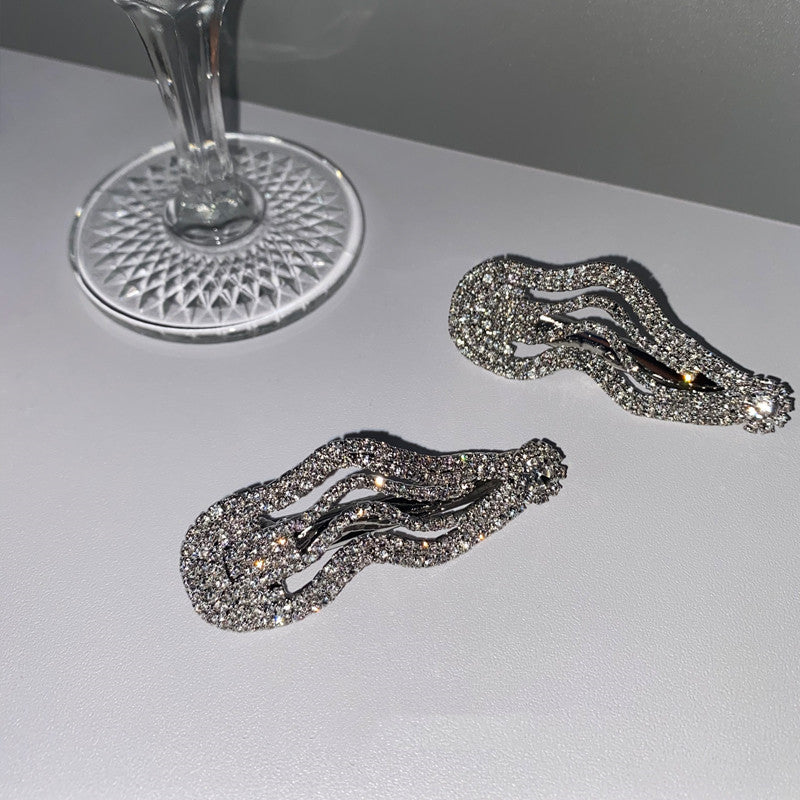 Metal Full Diamond Twisted Hair Clip