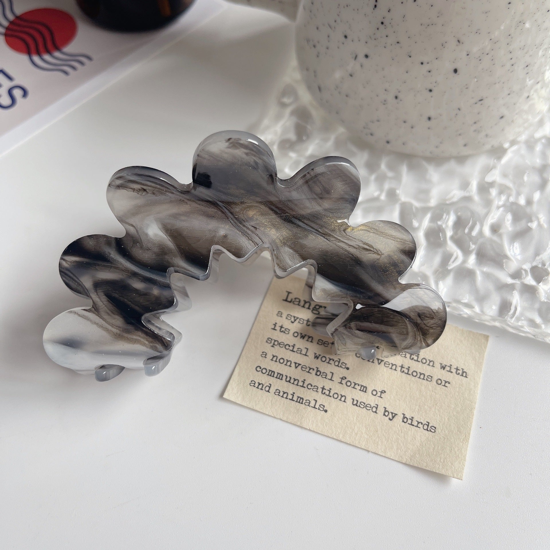 Women's Simple Acetate Wavy Flower Hair Clip