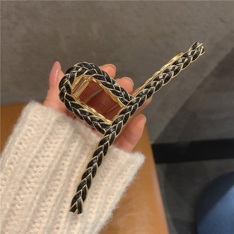 Winding Gripping Geometric Fashion Women's Coiled Shark Hair Clip