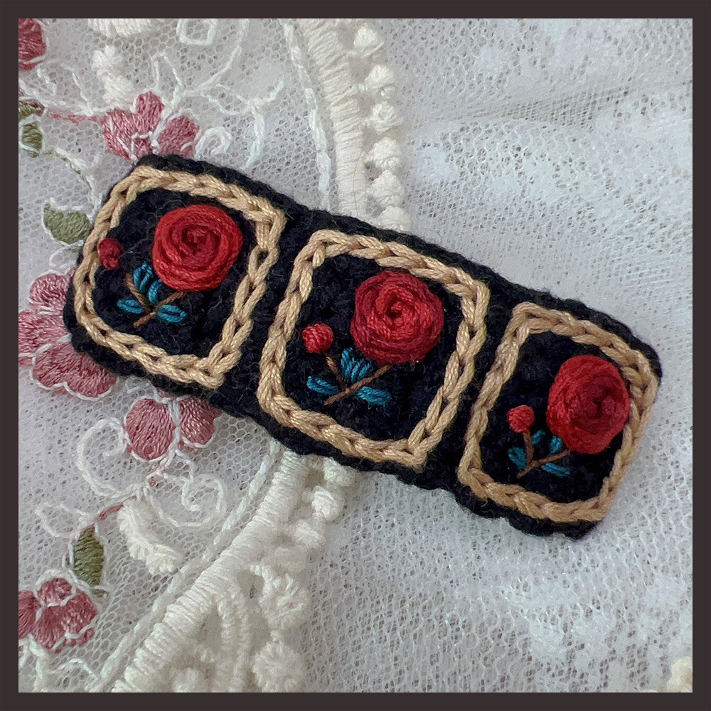 Retro Heavy Industry Pearl Three-dimensional Embroidery Wool Hair Clip