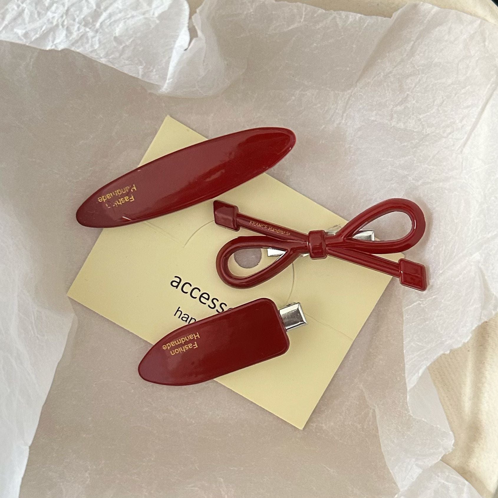 Red Letters XINGX Side Barrettes Female