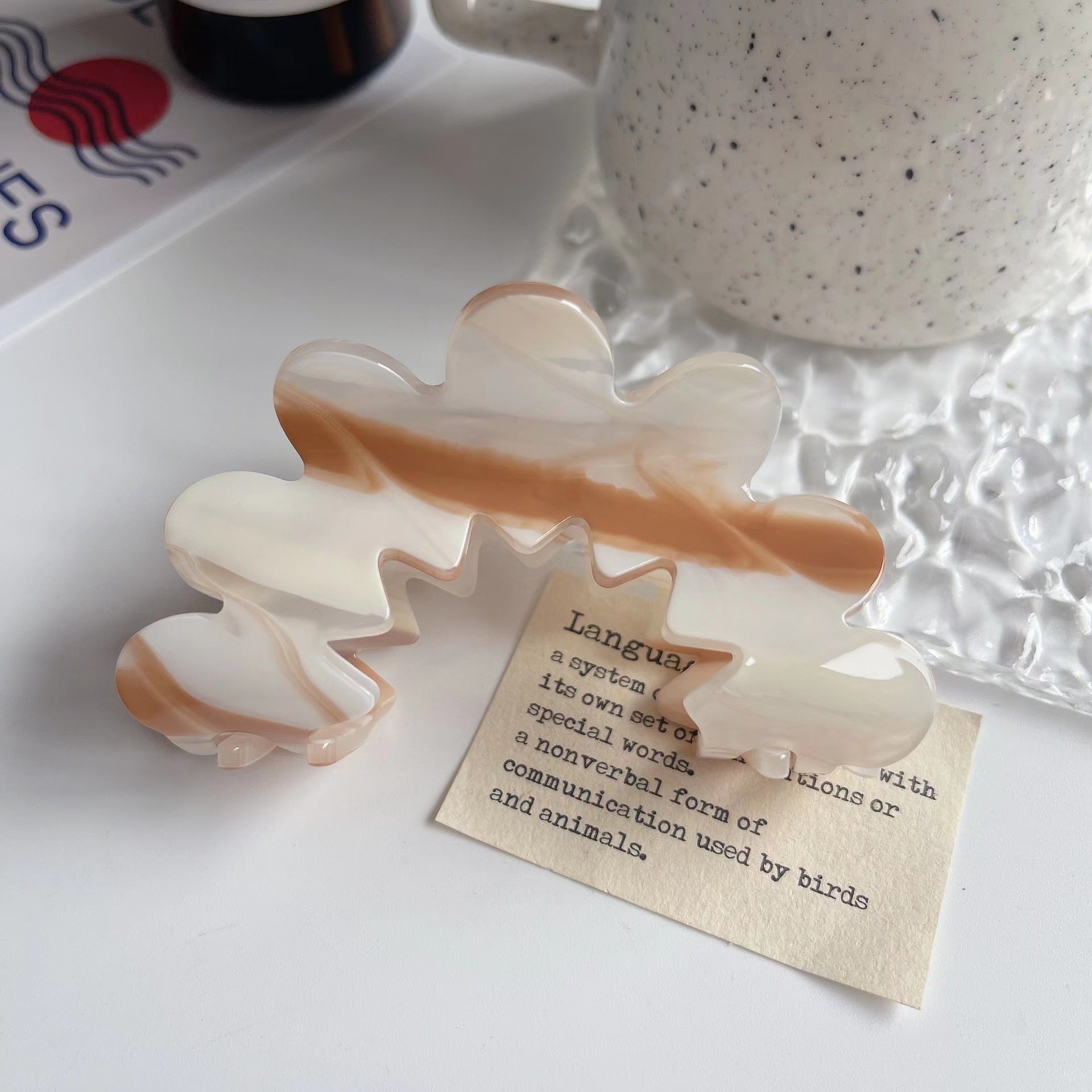 Women's Simple Acetate Wavy Flower Hair Clip