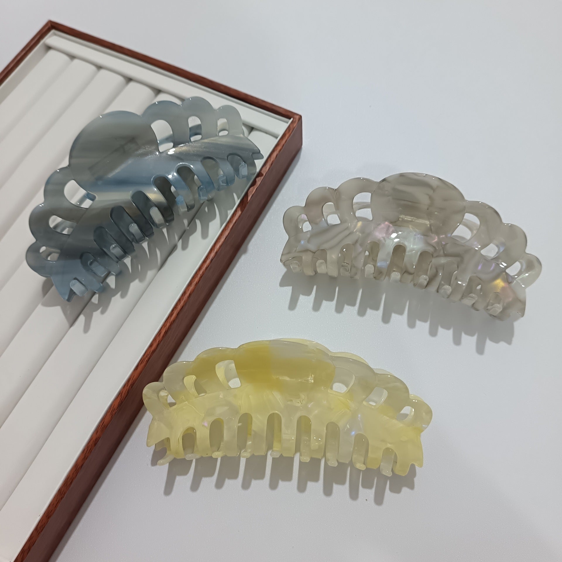 Fashion Oversized Crown Acetate 14cm Barrettes