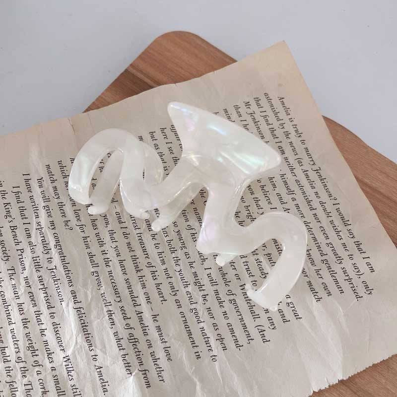 M-type Acetic Acid Simple Graceful Niche Designer Hawksbill Wave Tooth Hair Claw Lazy Hair Clip