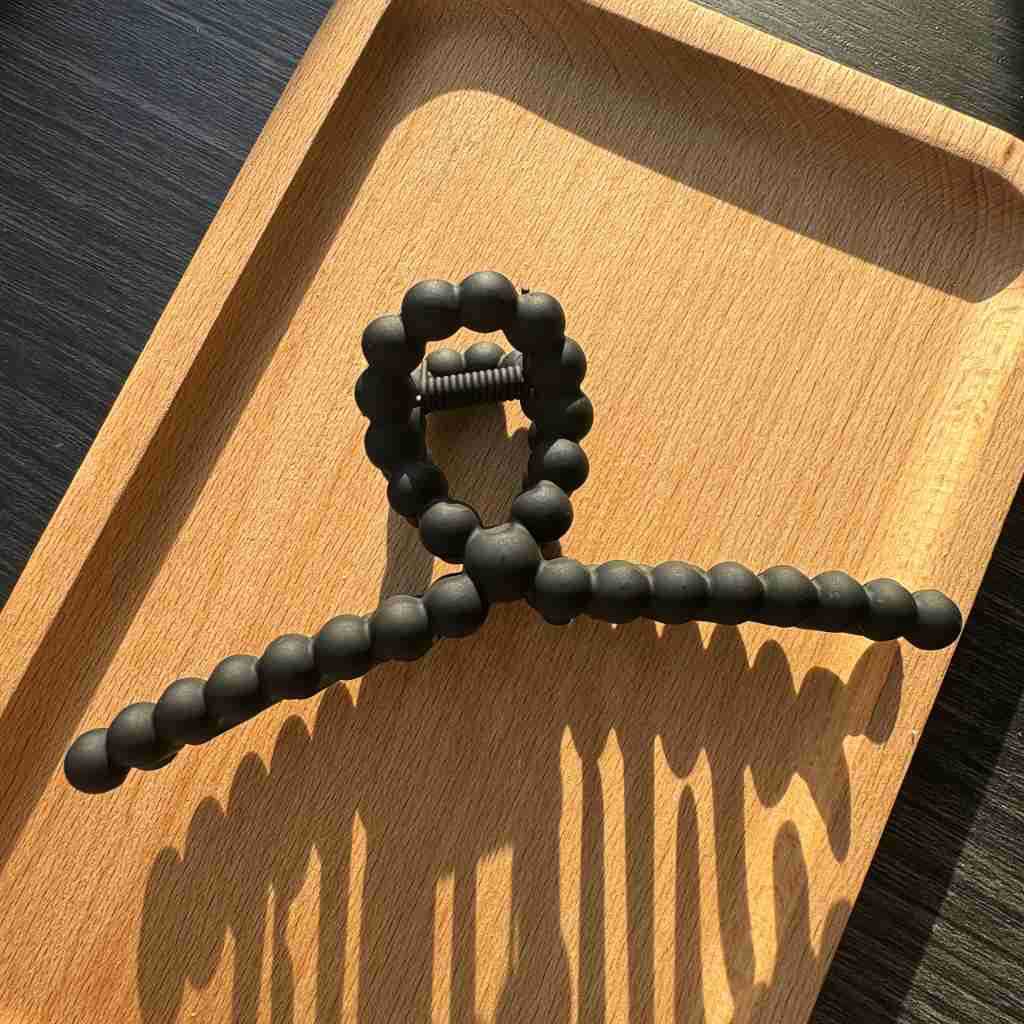 Lady Updo Shark Clip Hair Accessories